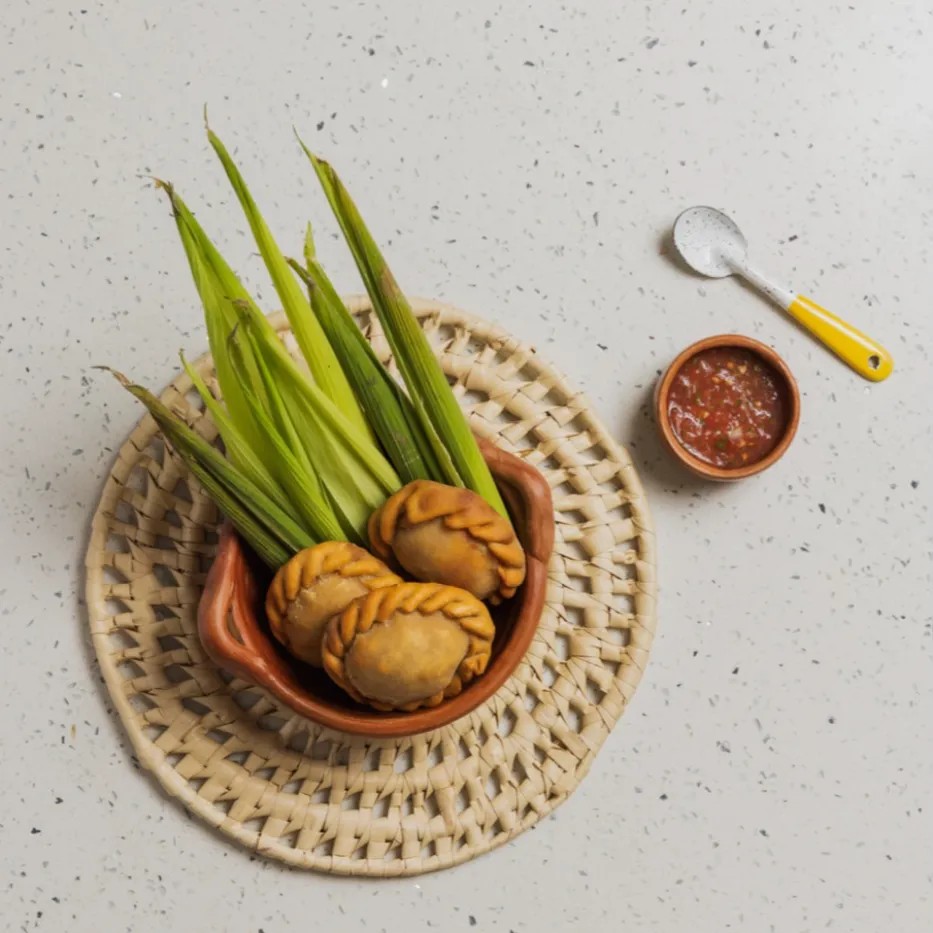 Image alt description