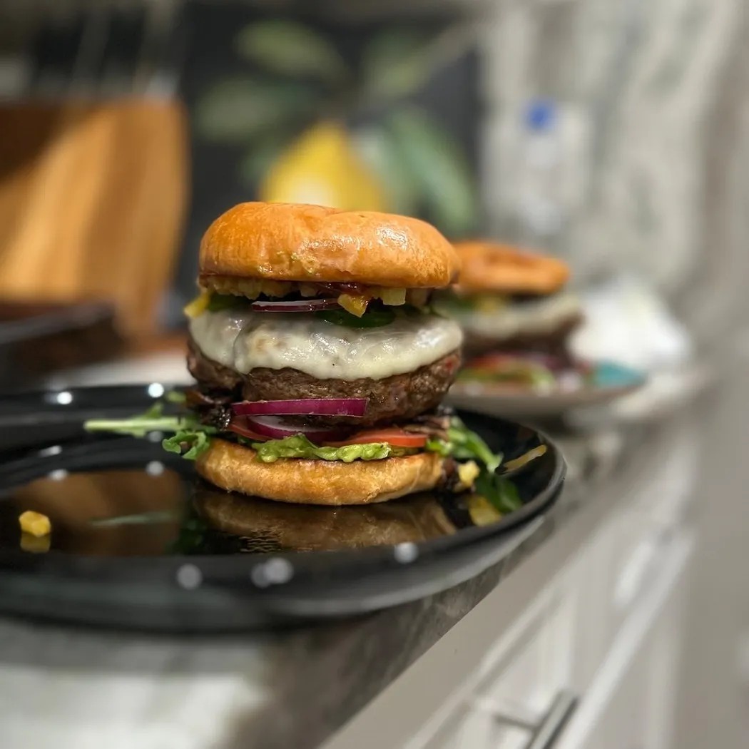 Image alt description