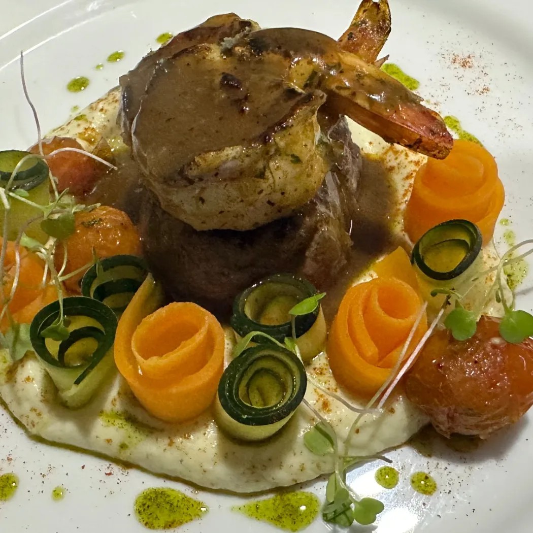 Image alt description