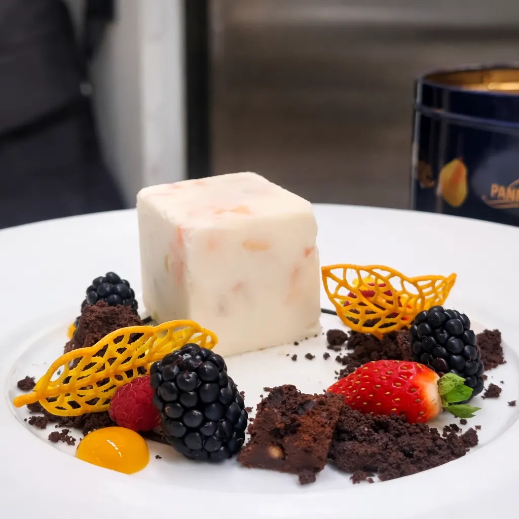 Image alt description