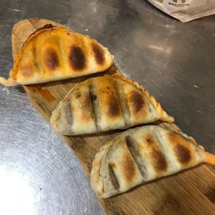 Image alt description