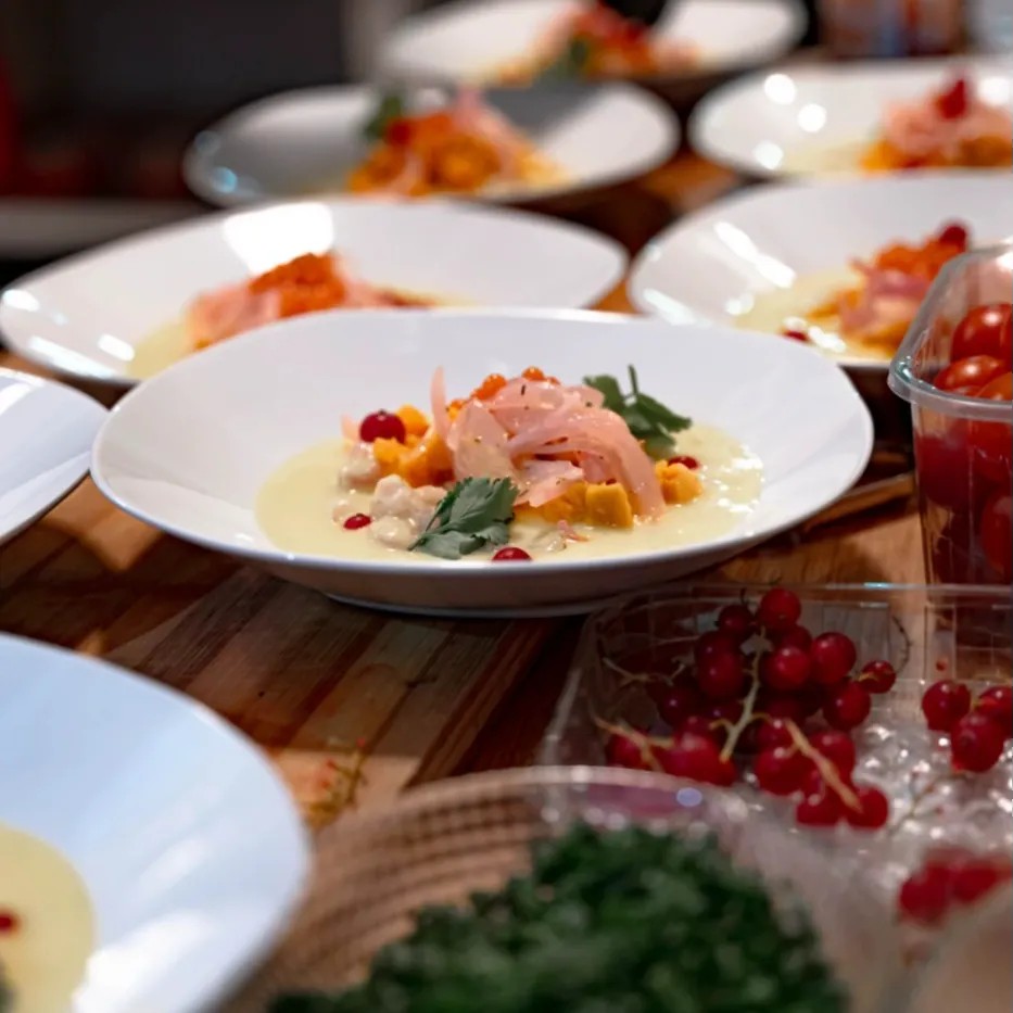 Image alt description