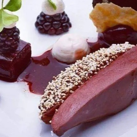 Image alt description