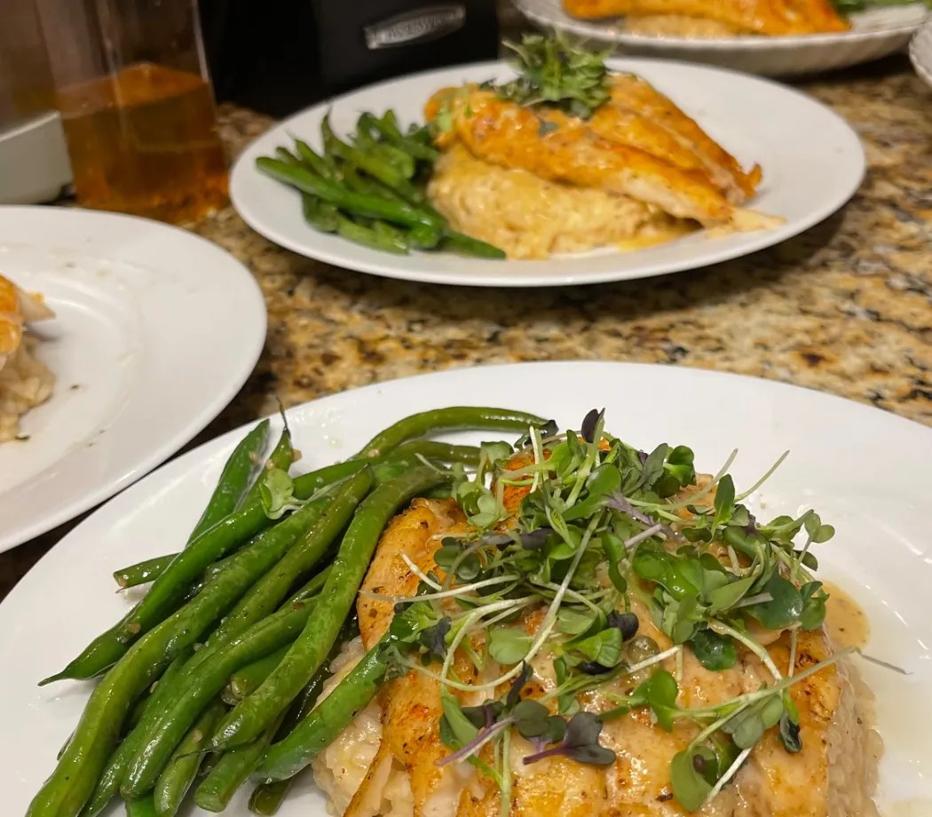 Image alt description