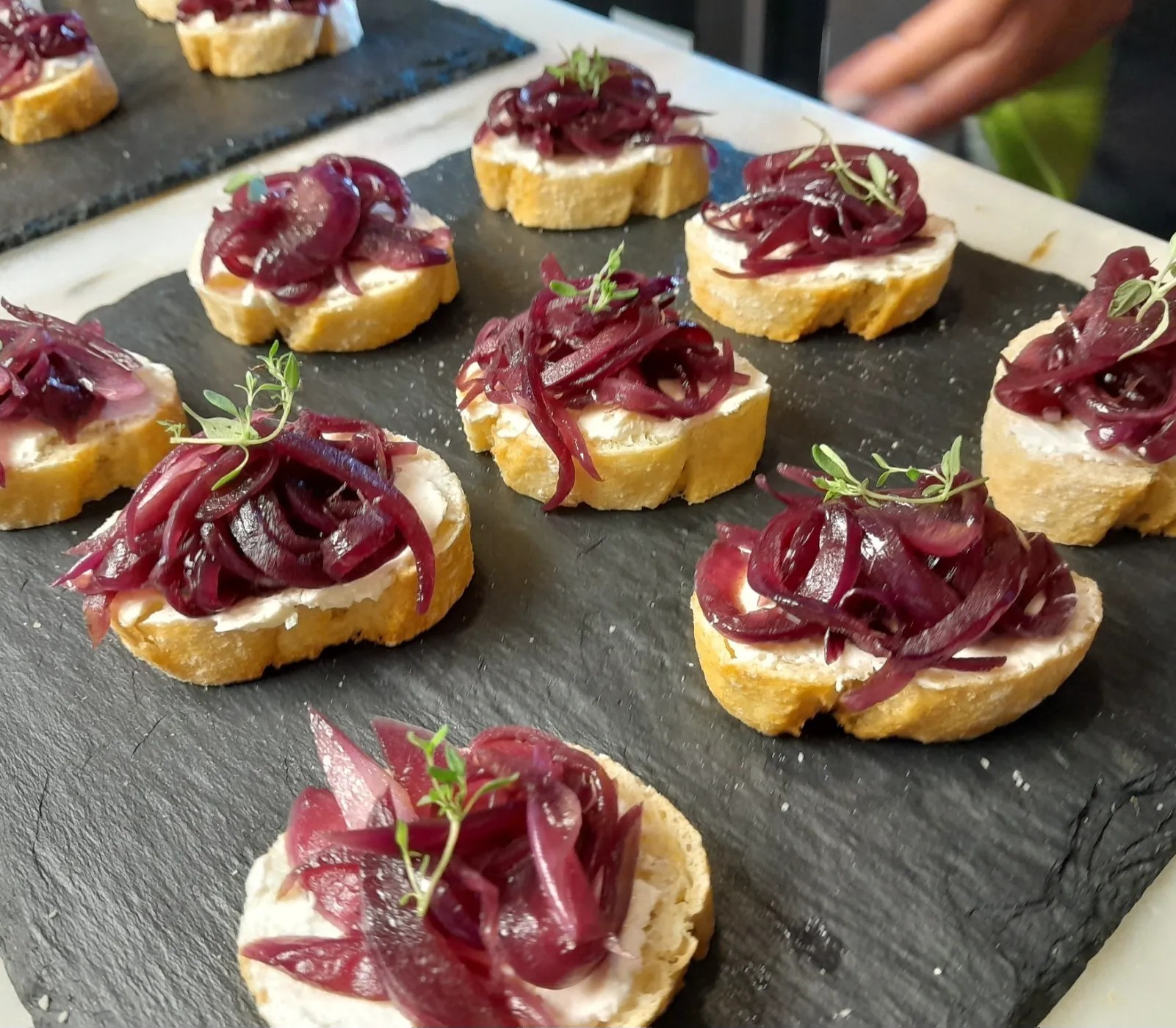 Image alt description