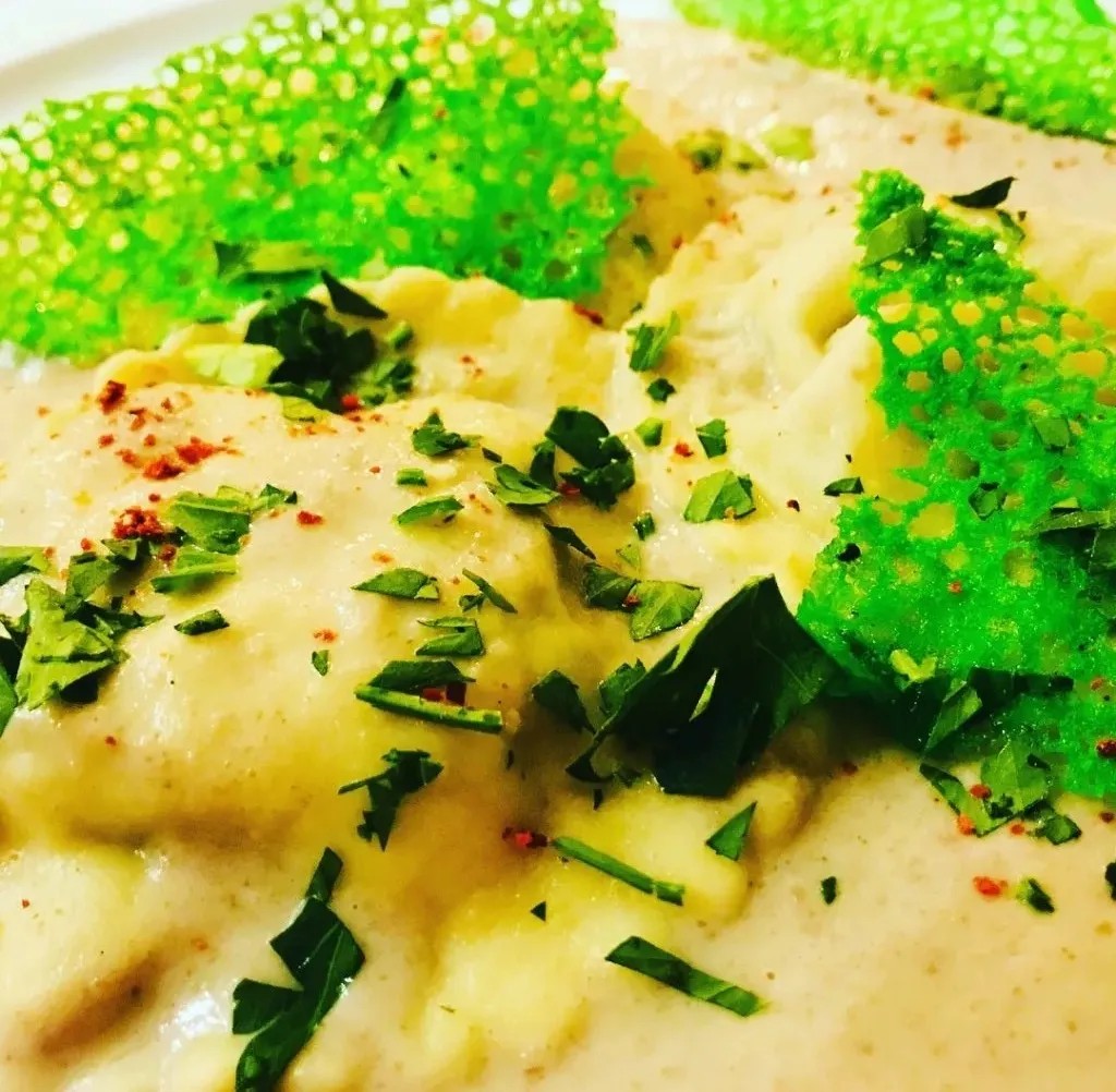 Image alt description