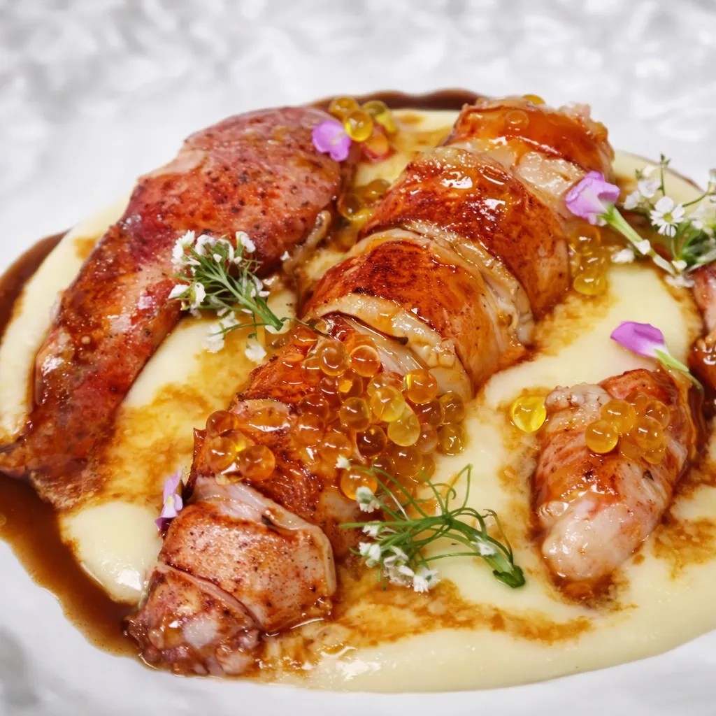 Image alt description