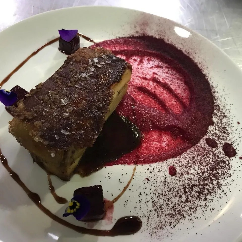 Image alt description