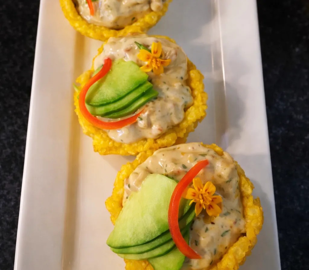 Image alt description