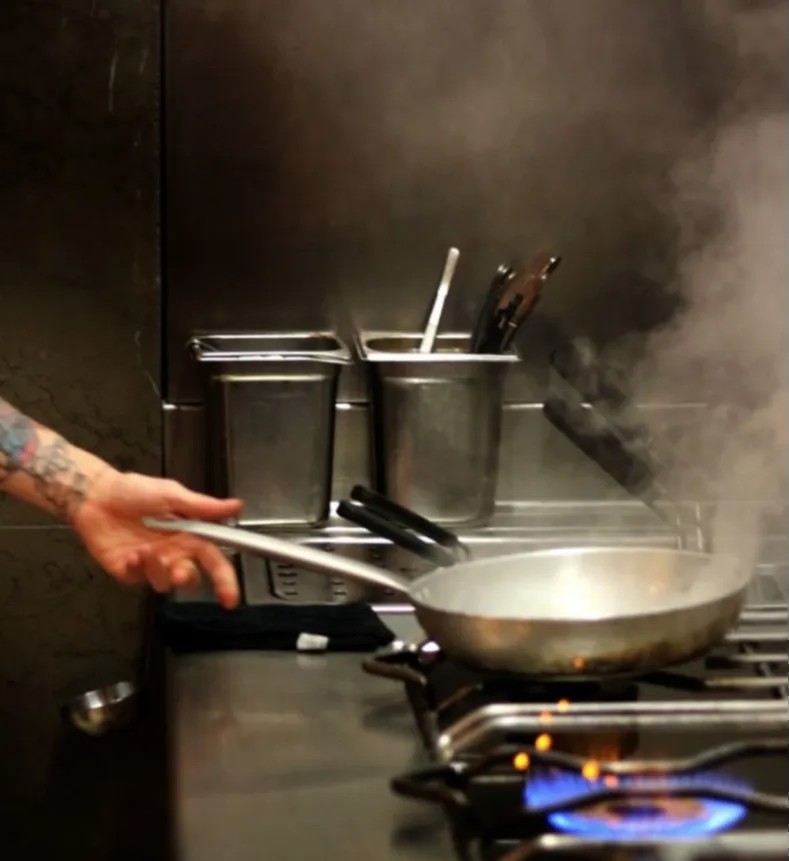 Image alt description