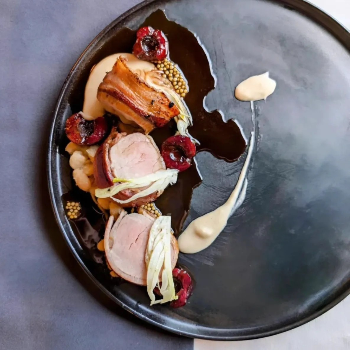 Image alt description