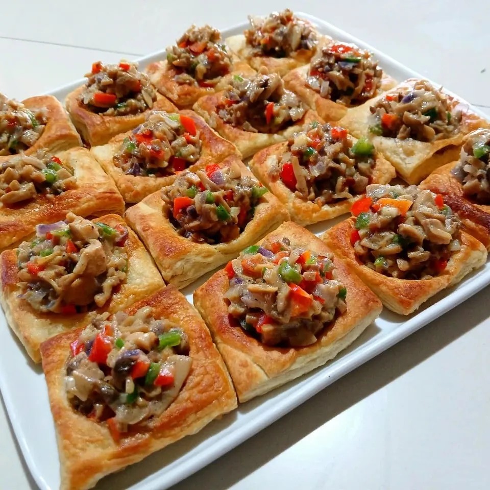 Image alt description