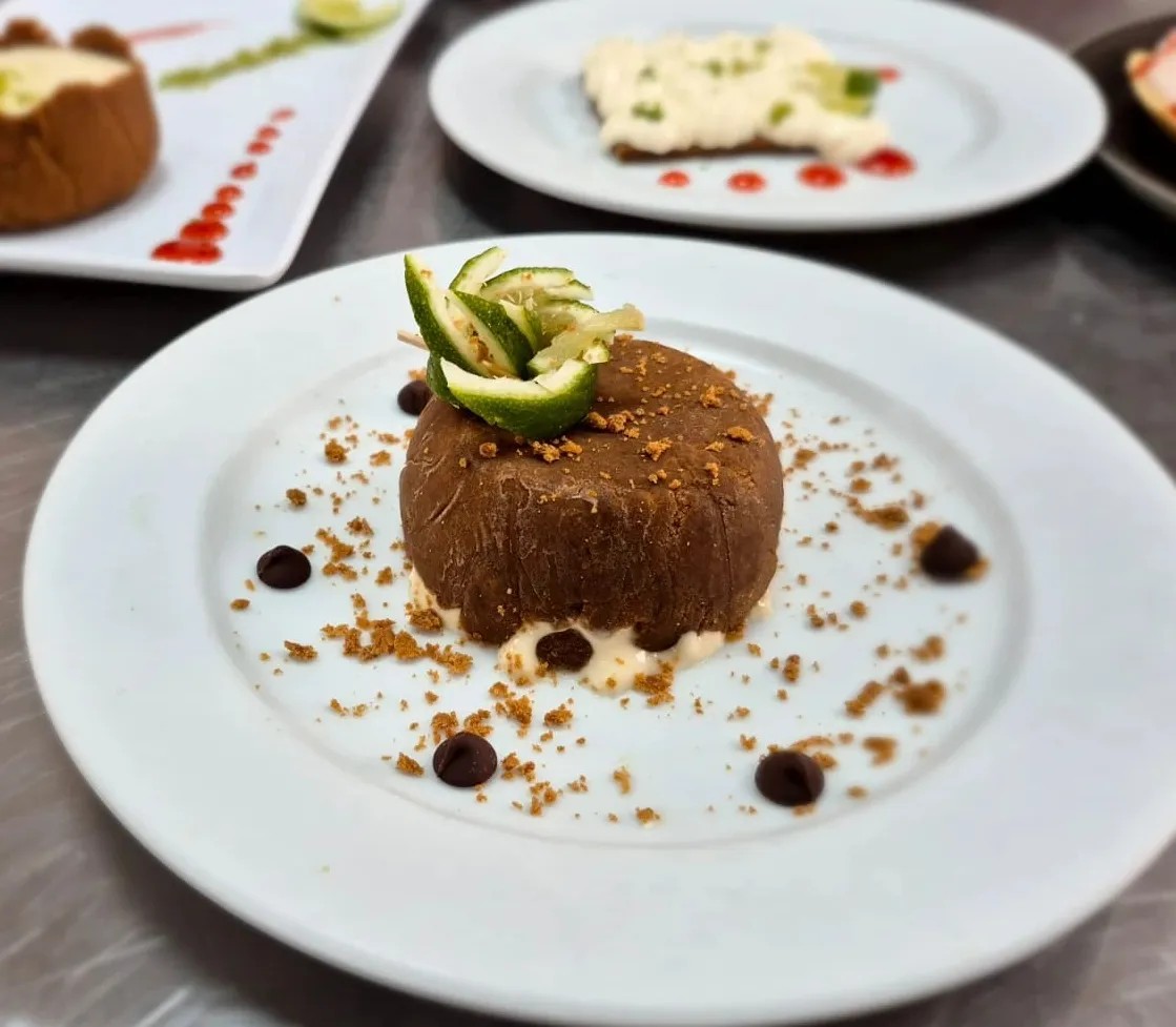 Image alt description