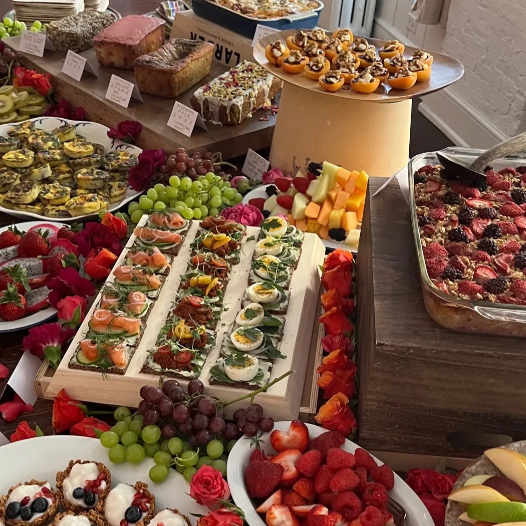 Image alt description