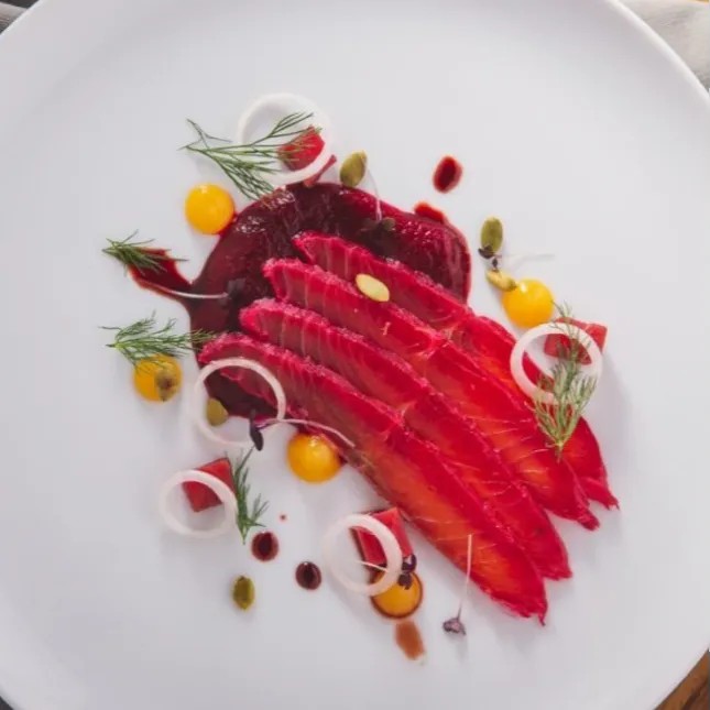 Image alt description