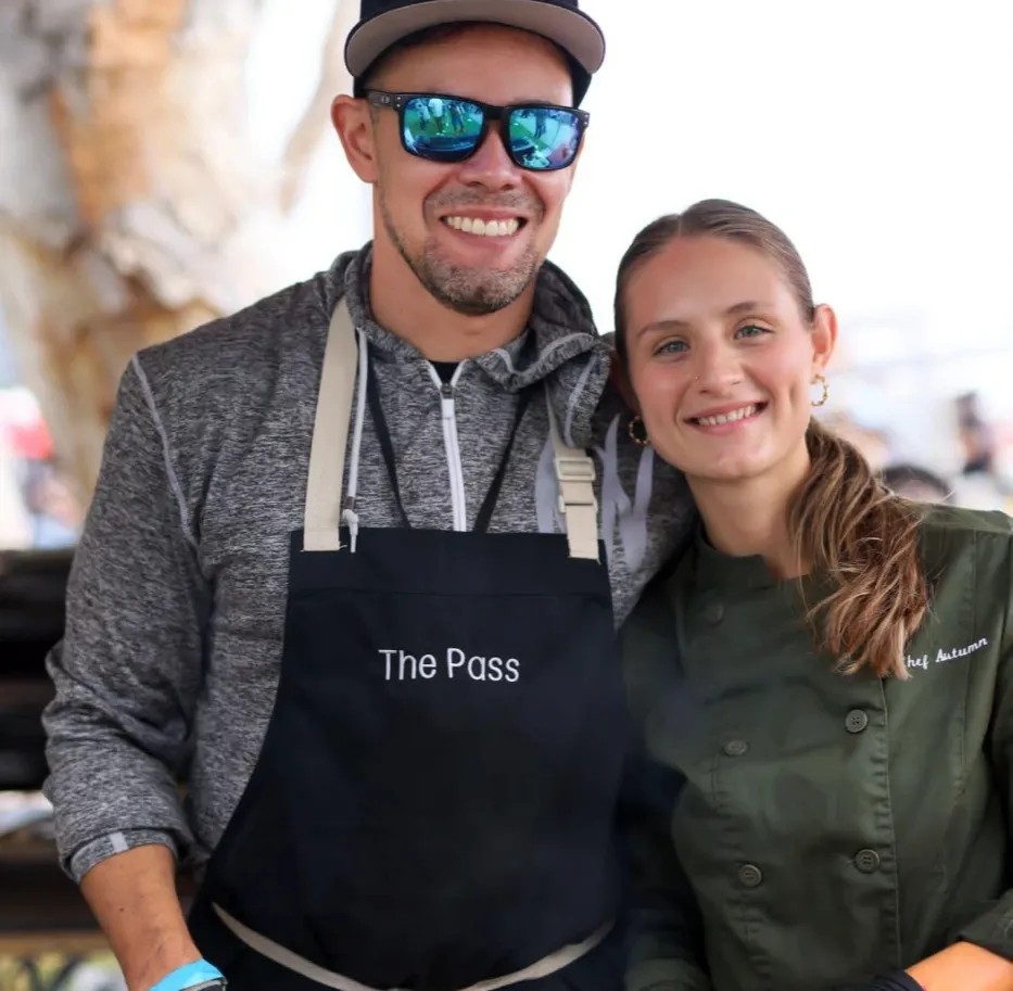 Image alt description