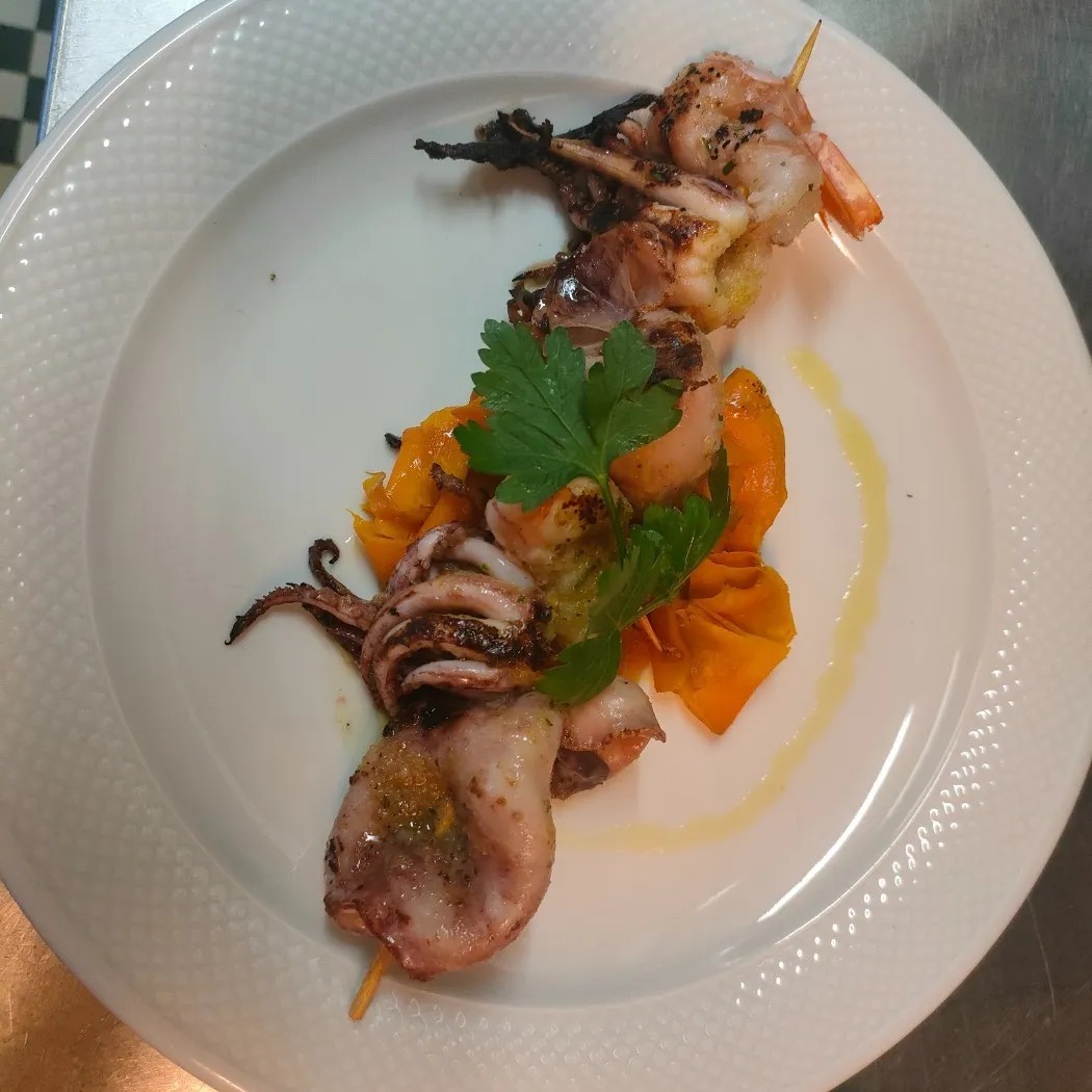 Image alt description