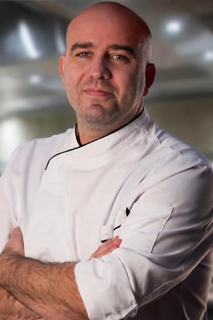 Image alt description