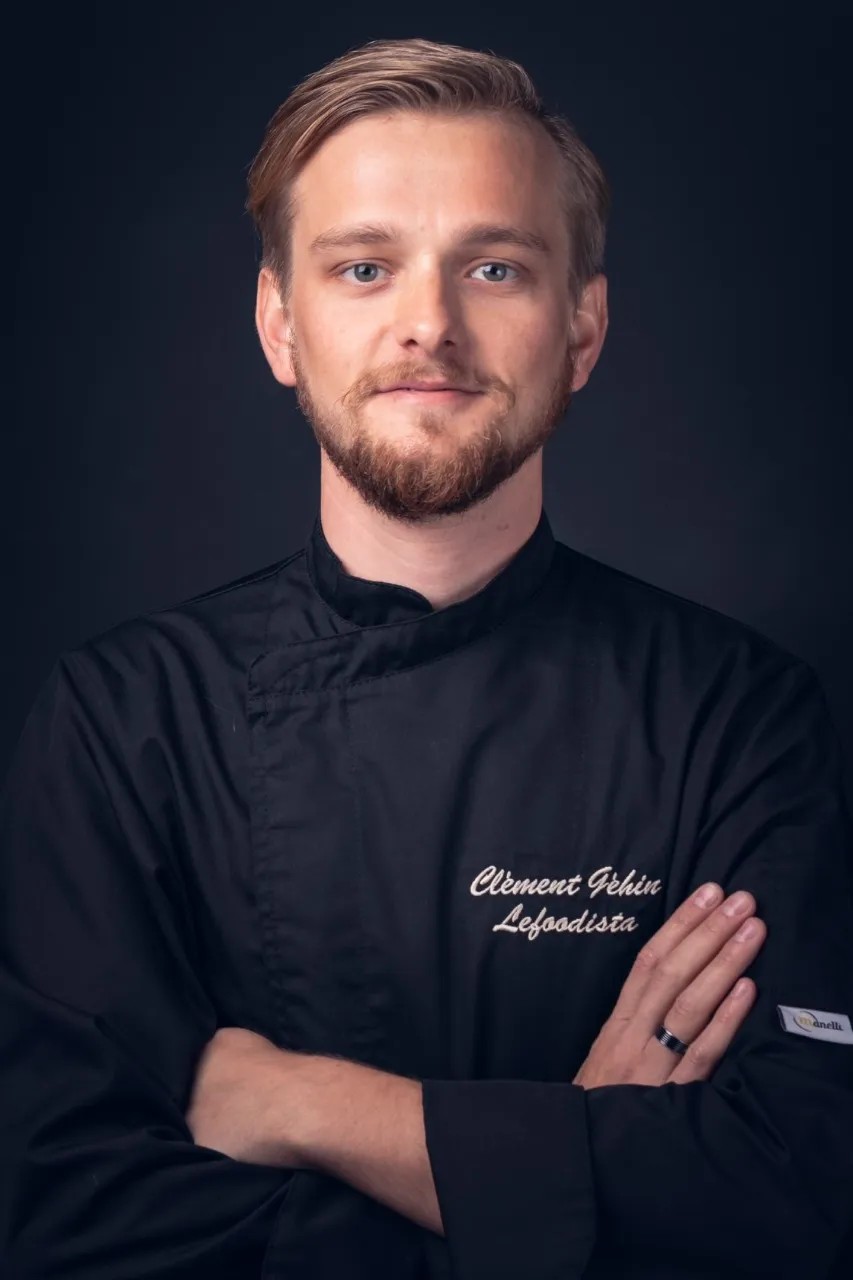 Image alt description