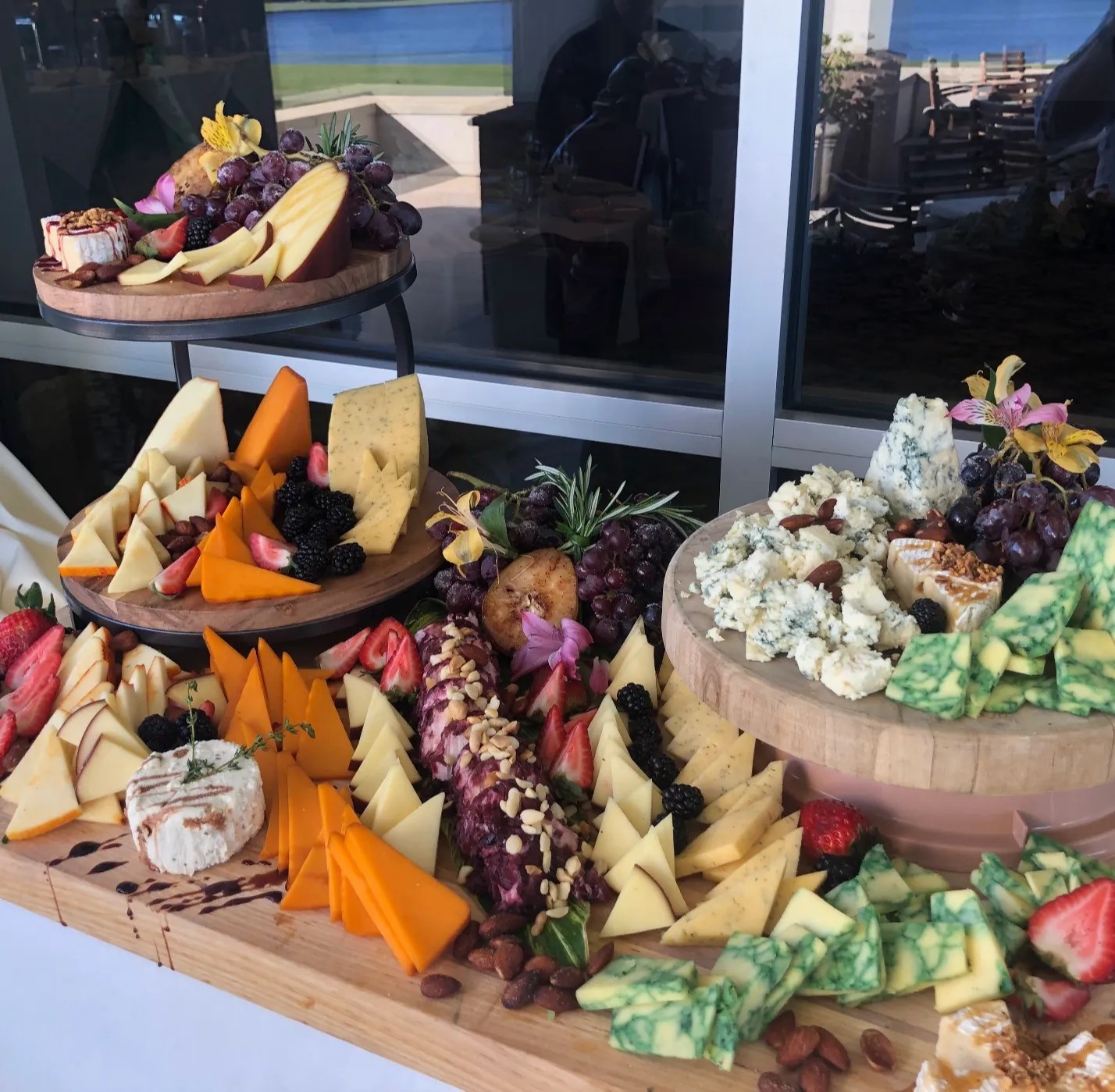 Image alt description