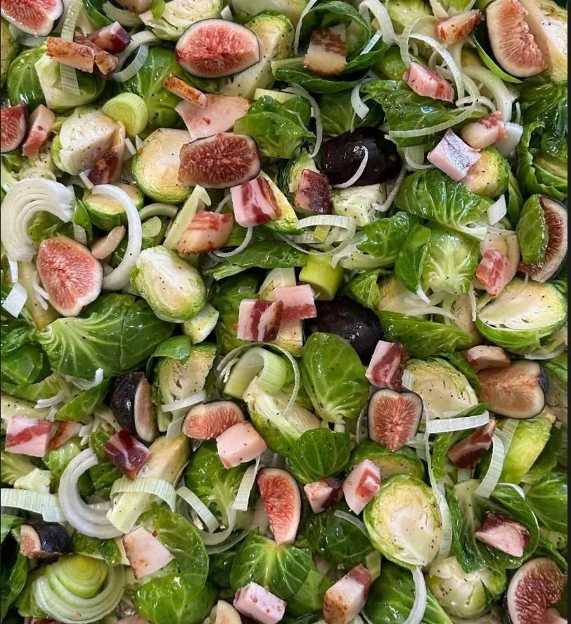 Image alt description