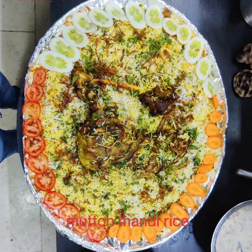 Image alt description