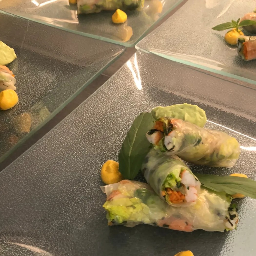 Image alt description