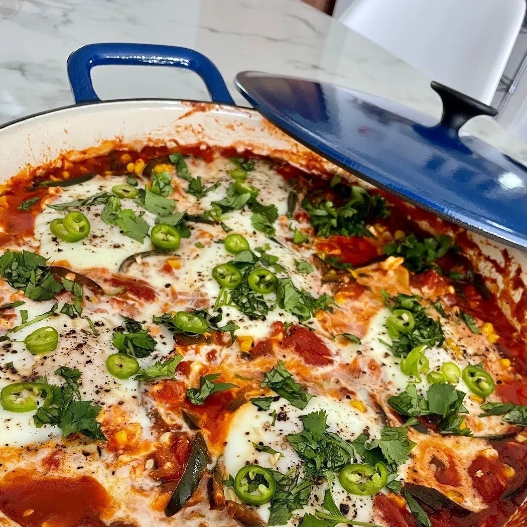 Image alt description