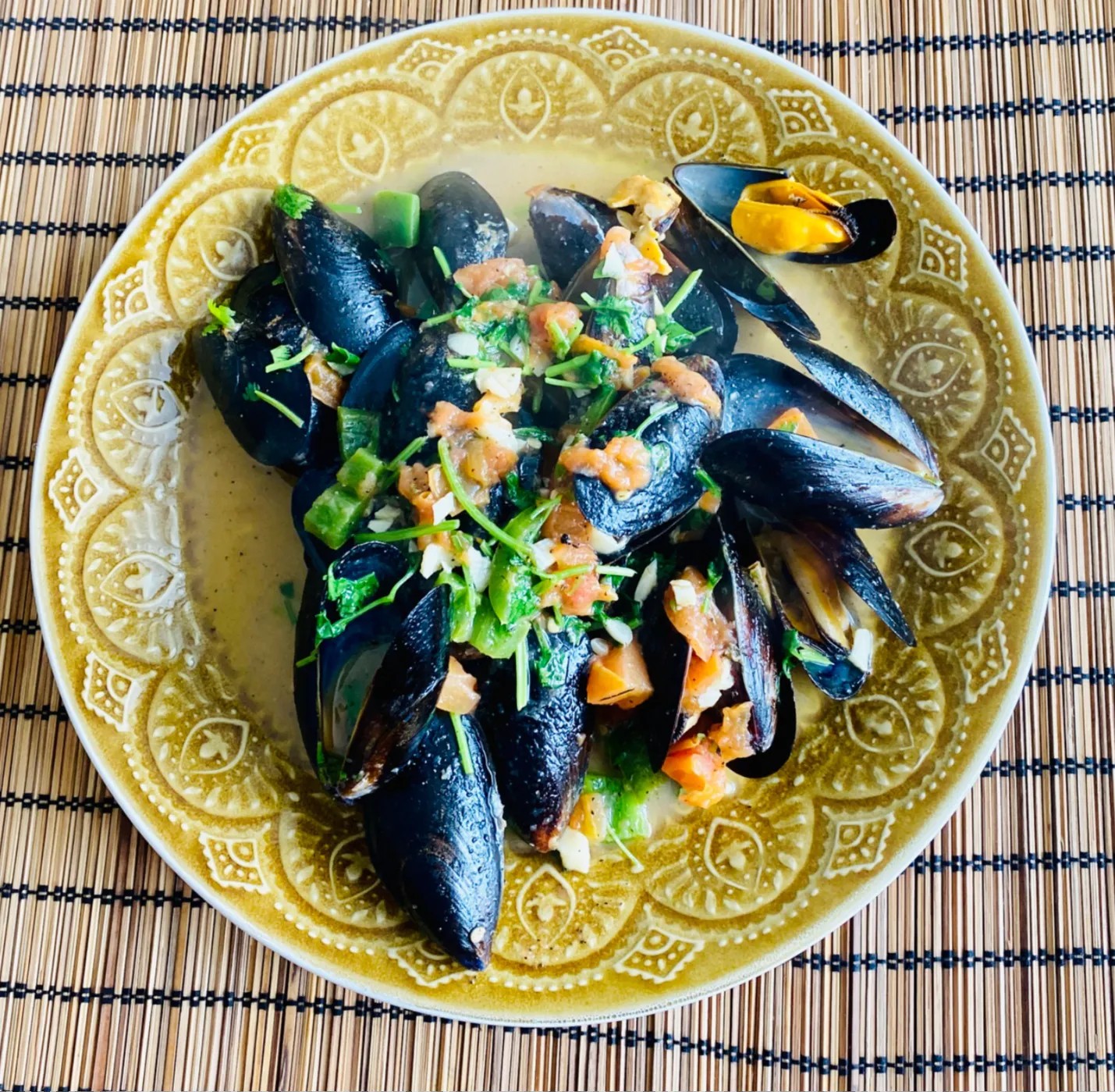 Image alt description