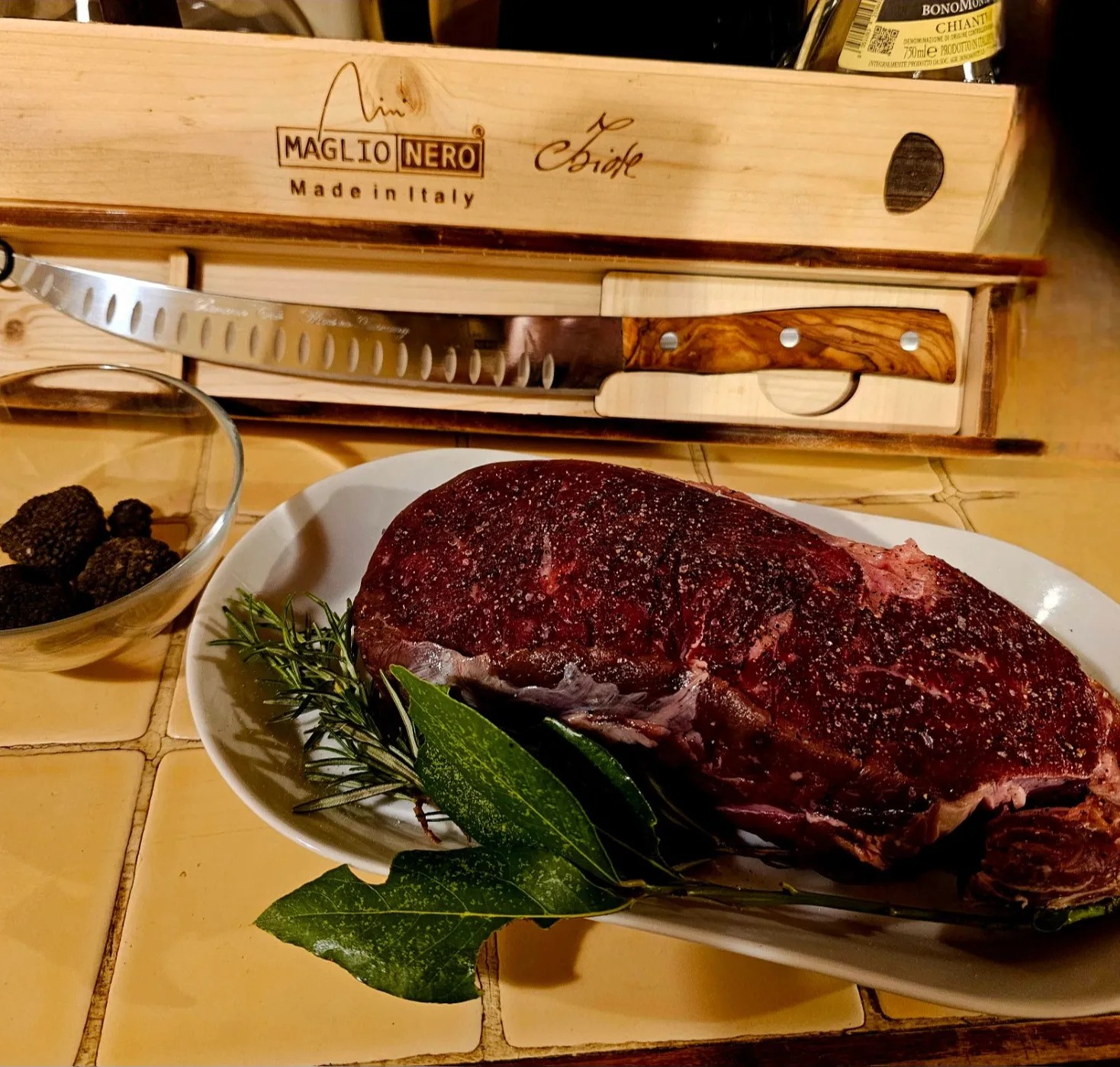 Image alt description