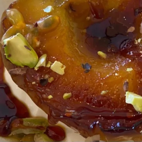 Image alt description