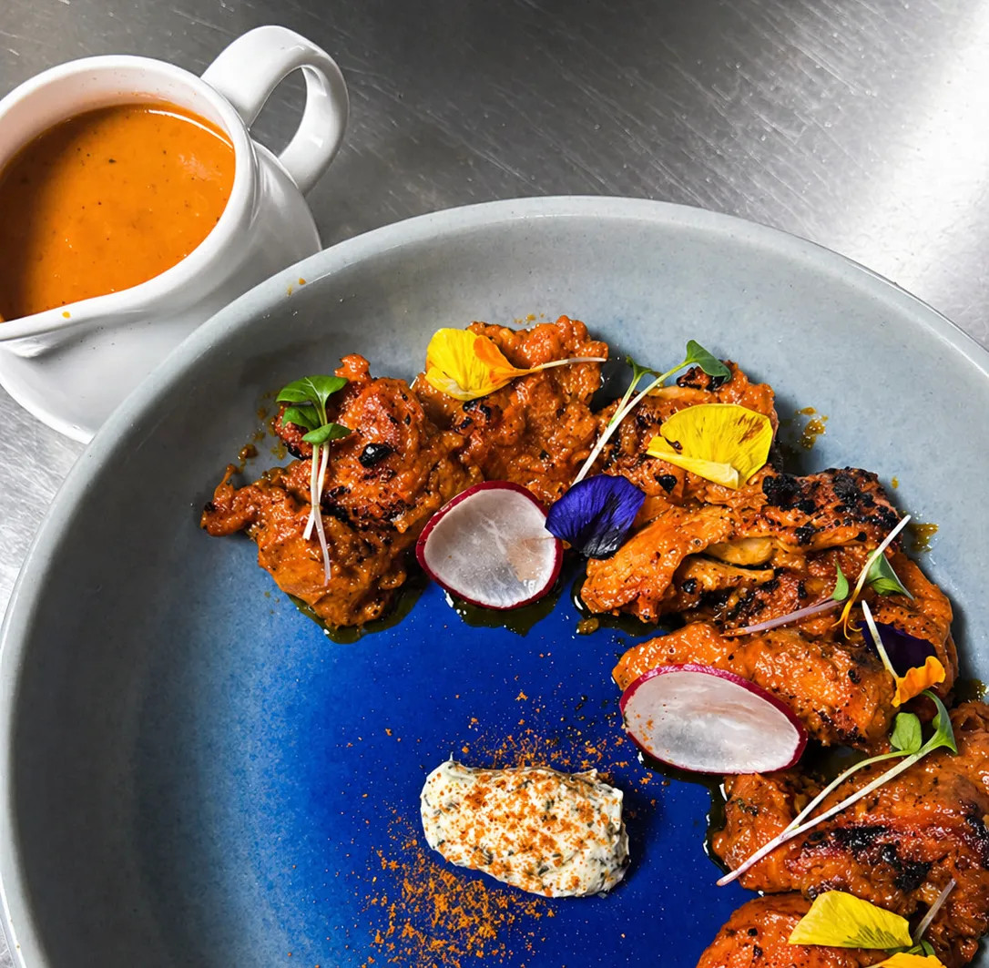 Image alt description