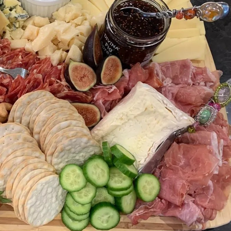 Image alt description