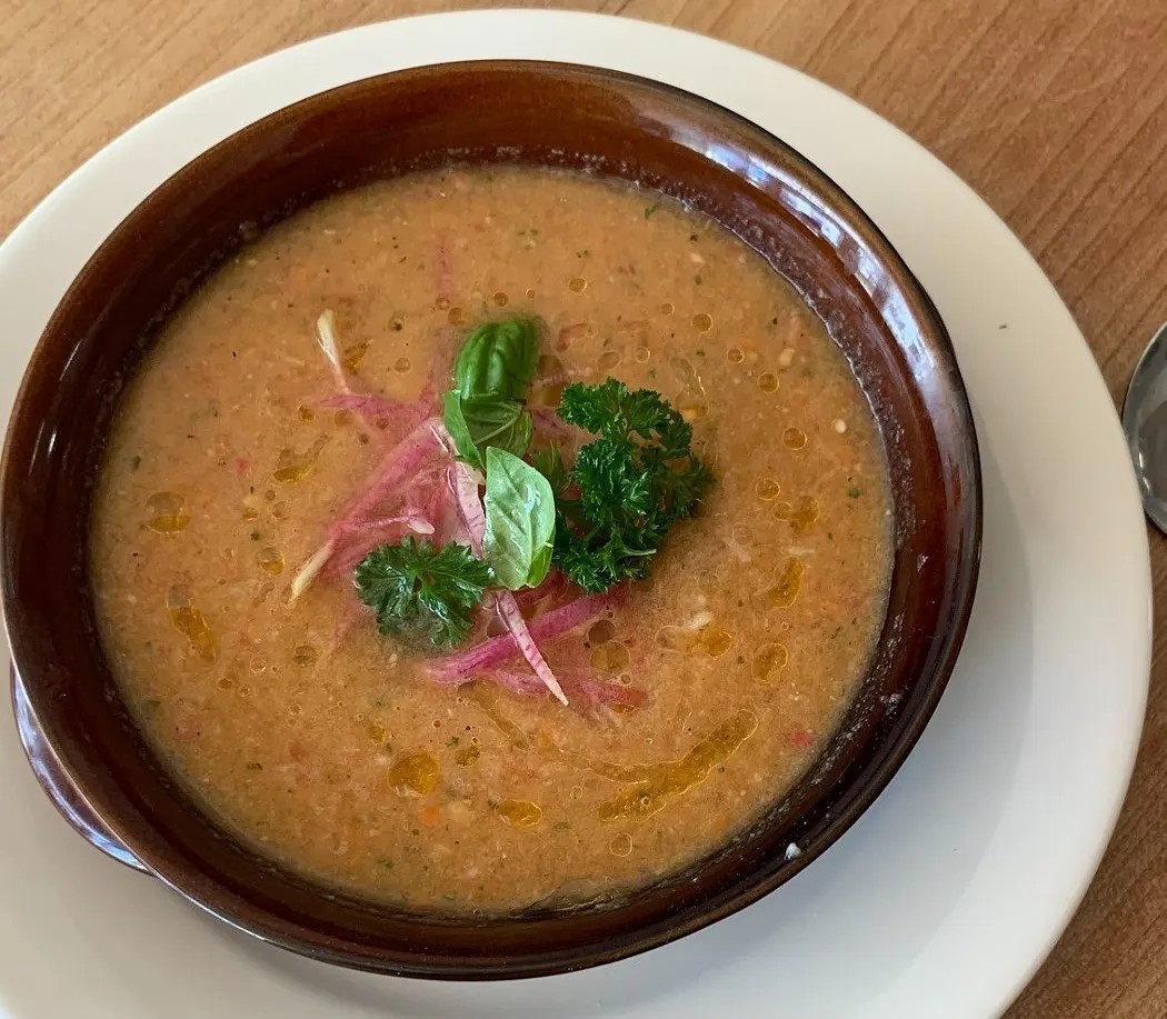 Image alt description