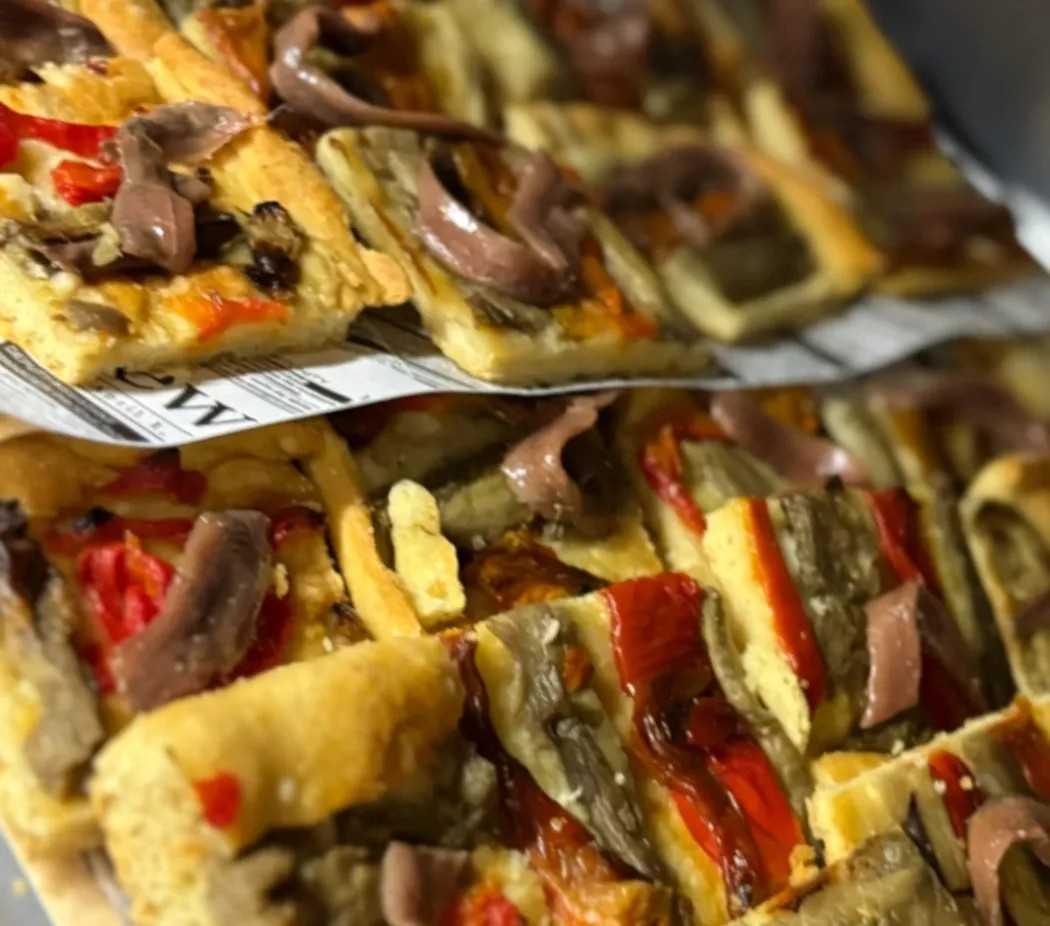 Image alt description