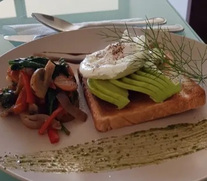 Image alt description