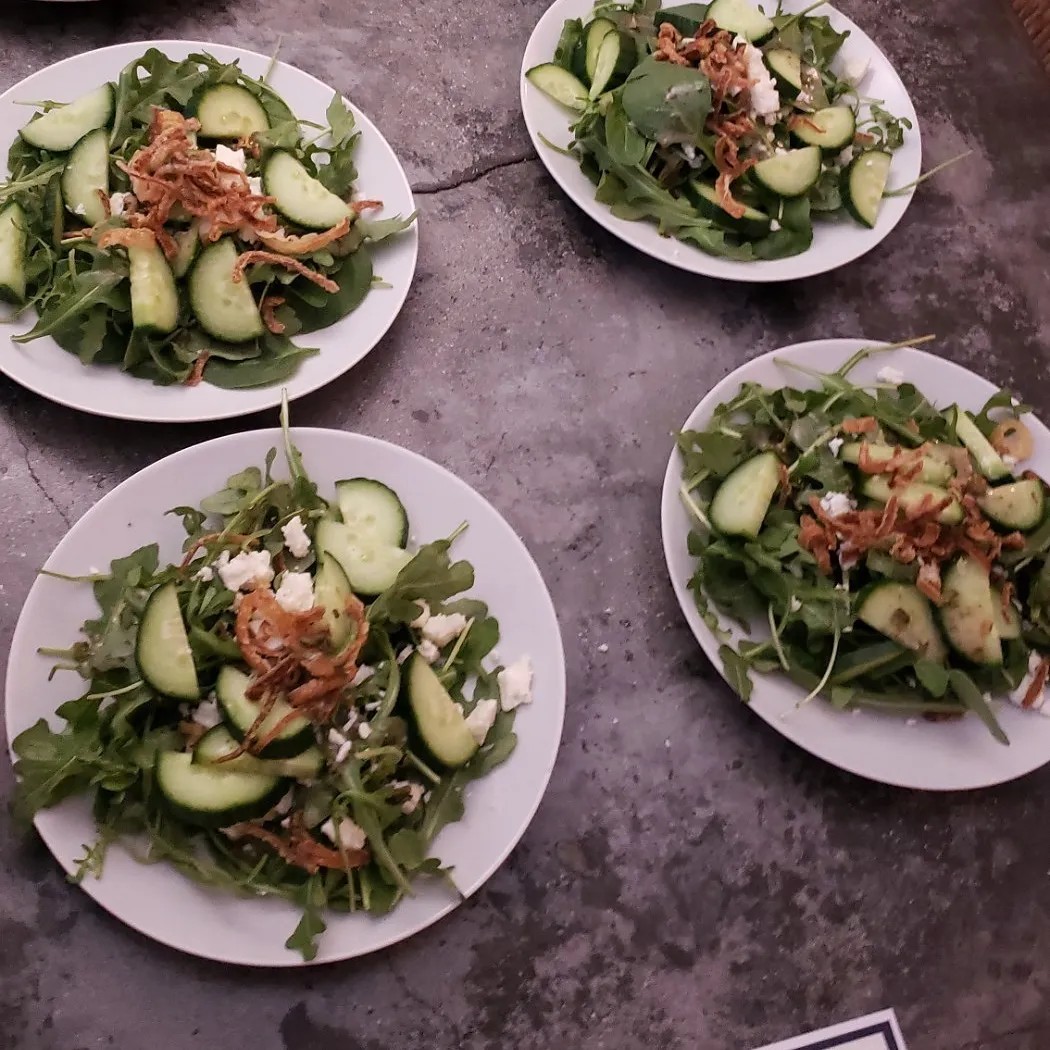 Image alt description