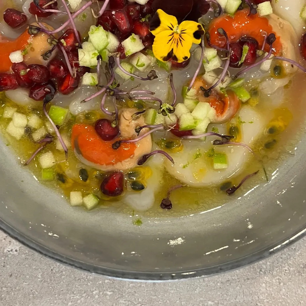 Image alt description