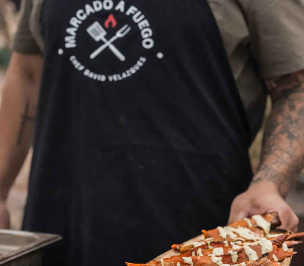 Image alt description