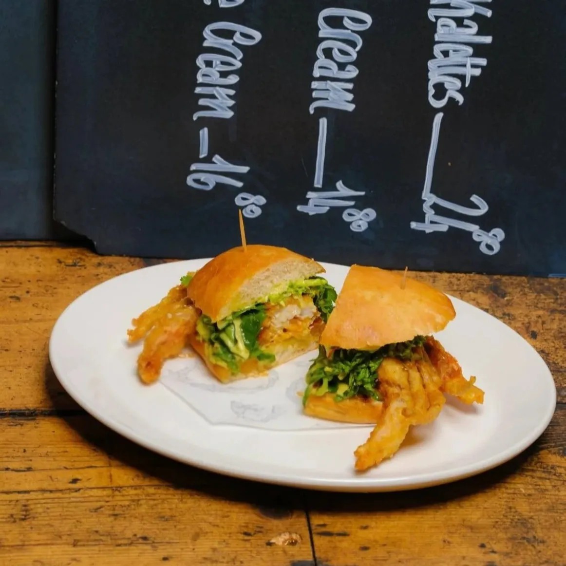 Image alt description