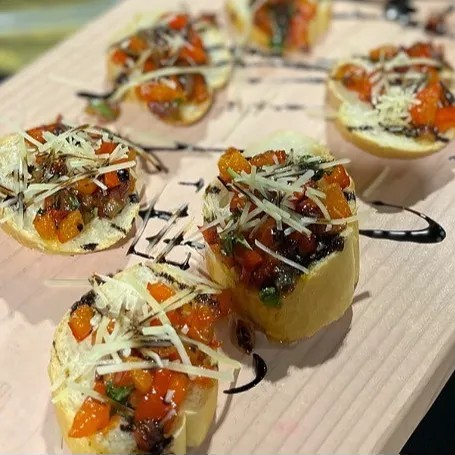 Image alt description