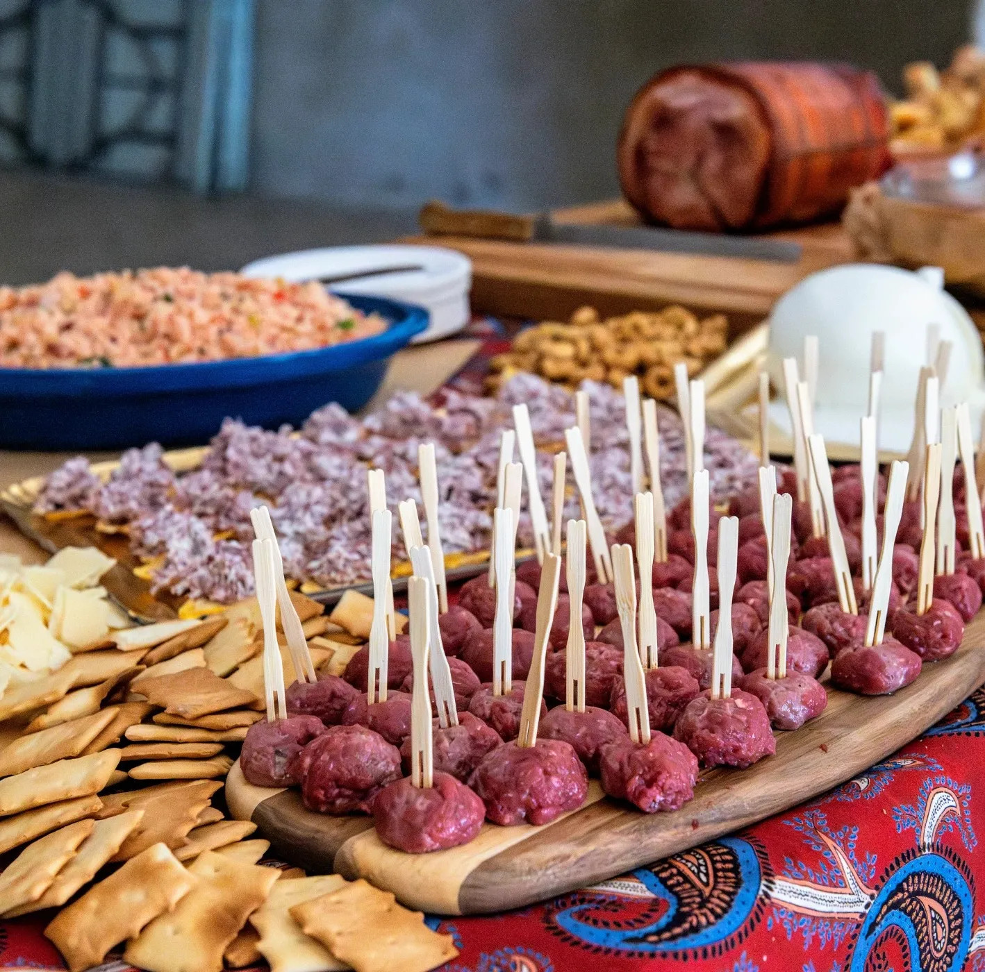 Image alt description