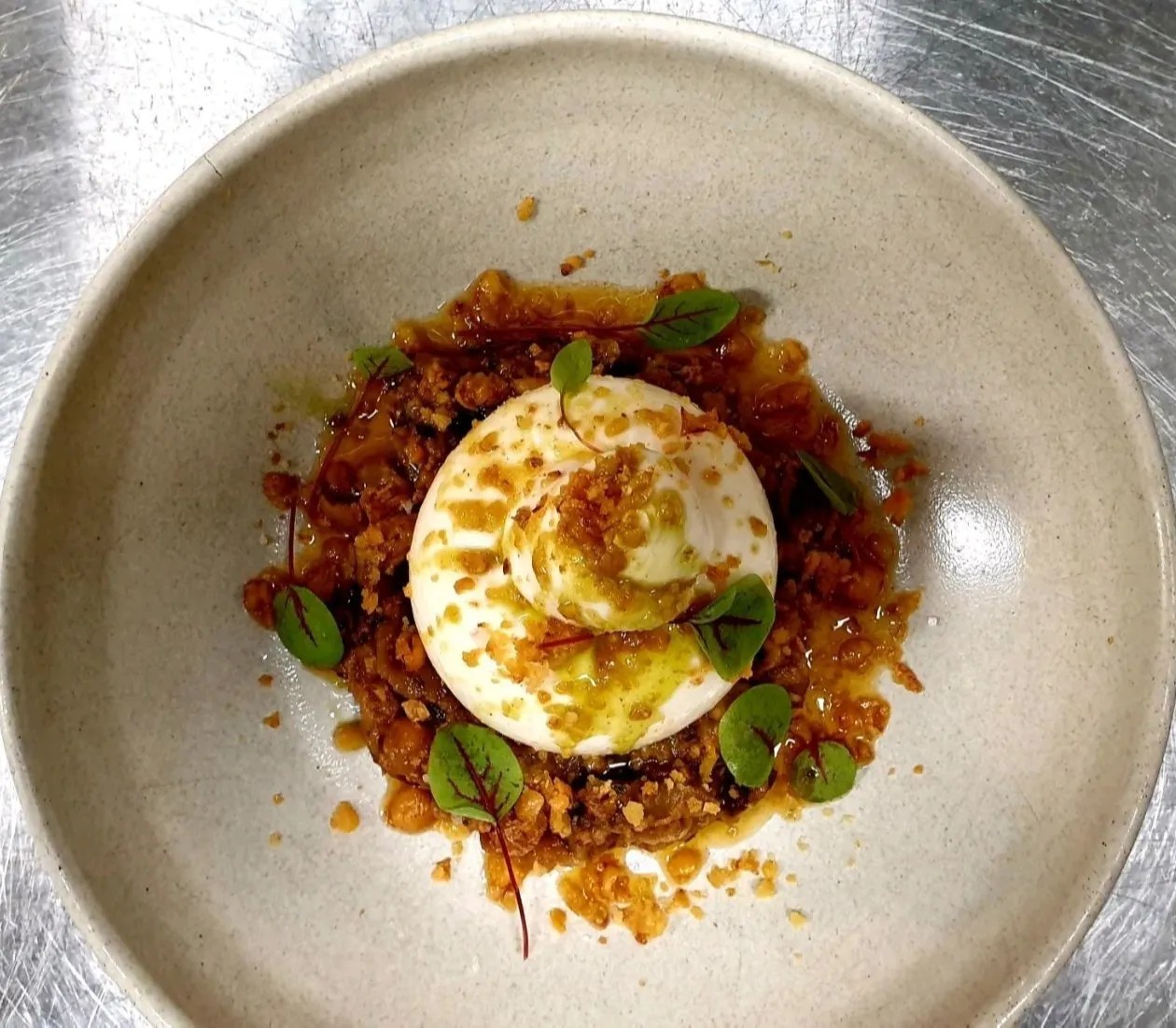 Image alt description