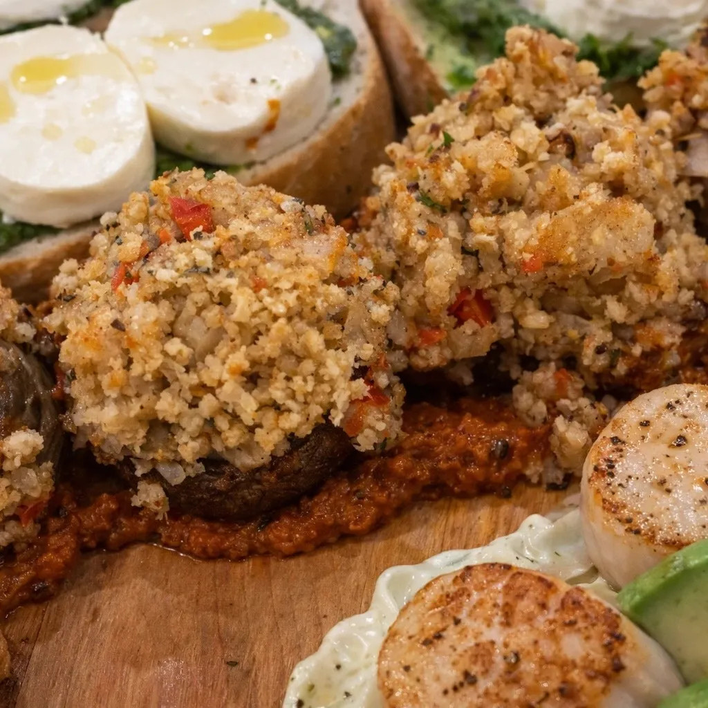 Image alt description