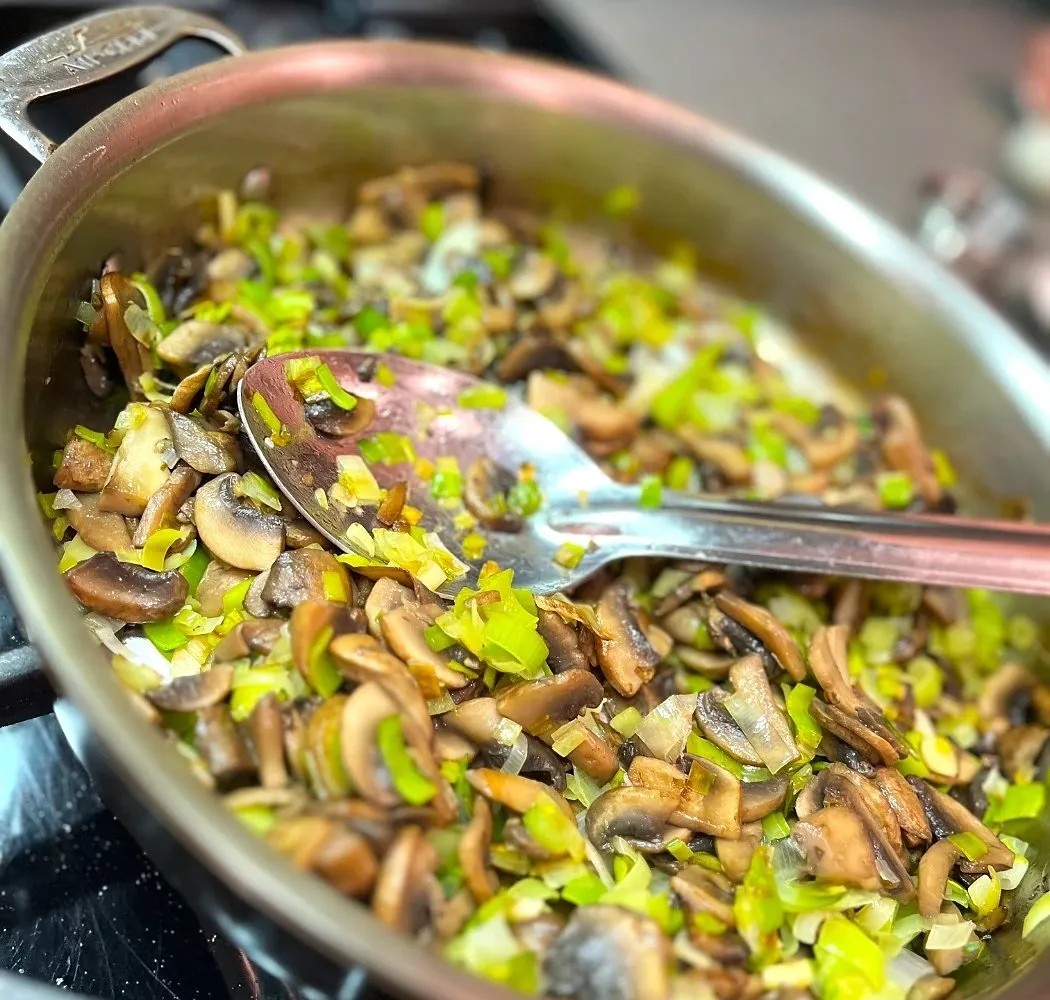 Image alt description