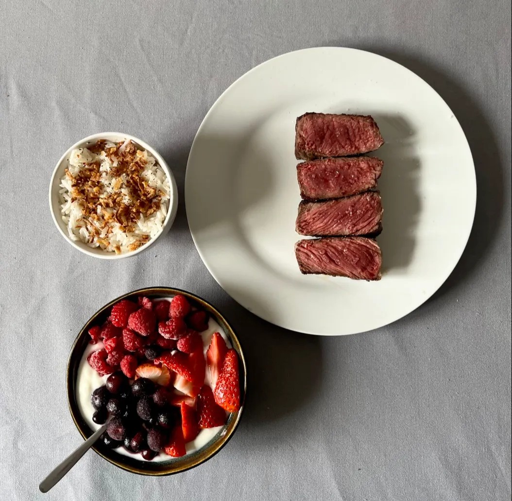 Image alt description