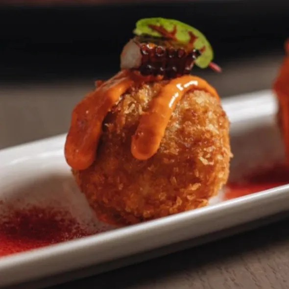 Image alt description