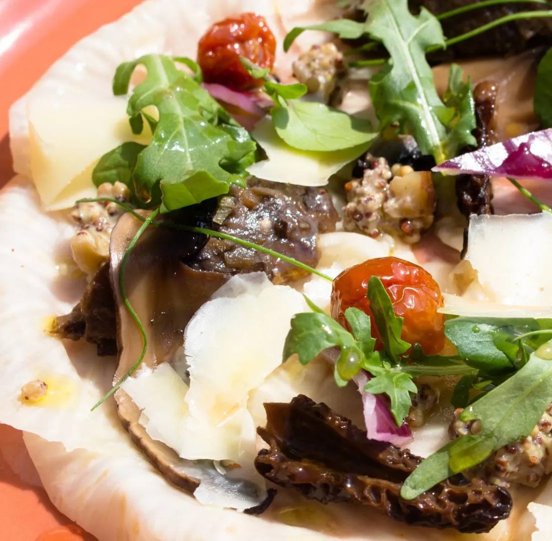 Image alt description