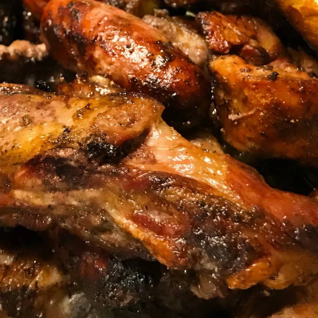 Image alt description