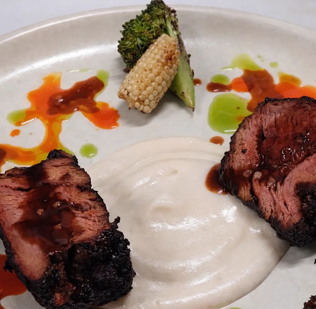 Image alt description